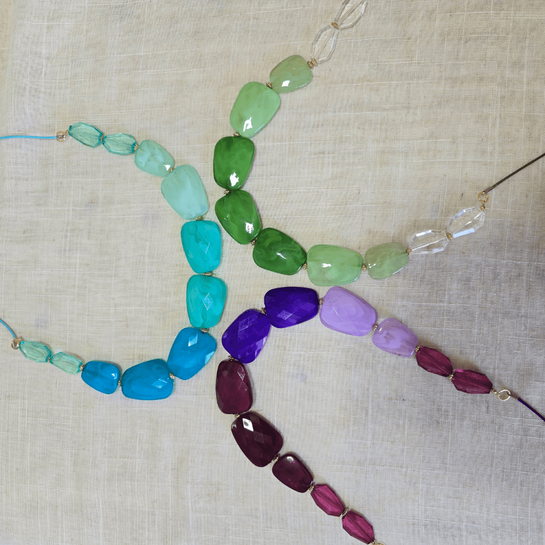 夏の装いを彩る　おおぶりモチーフのグラデーションネックレス【3色展開】ロングVer.